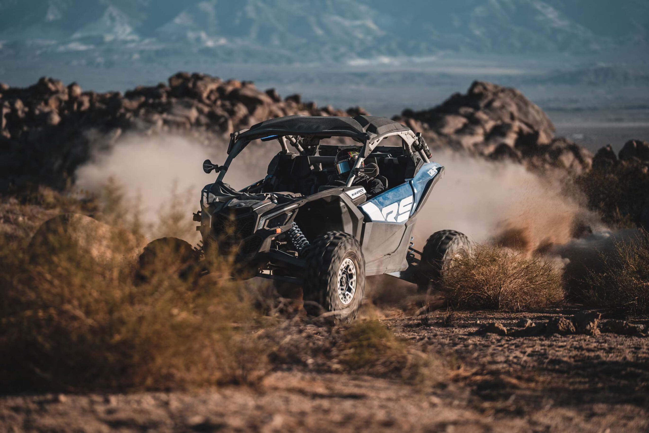 can-am-maverick-off-road-ride-in-dubai