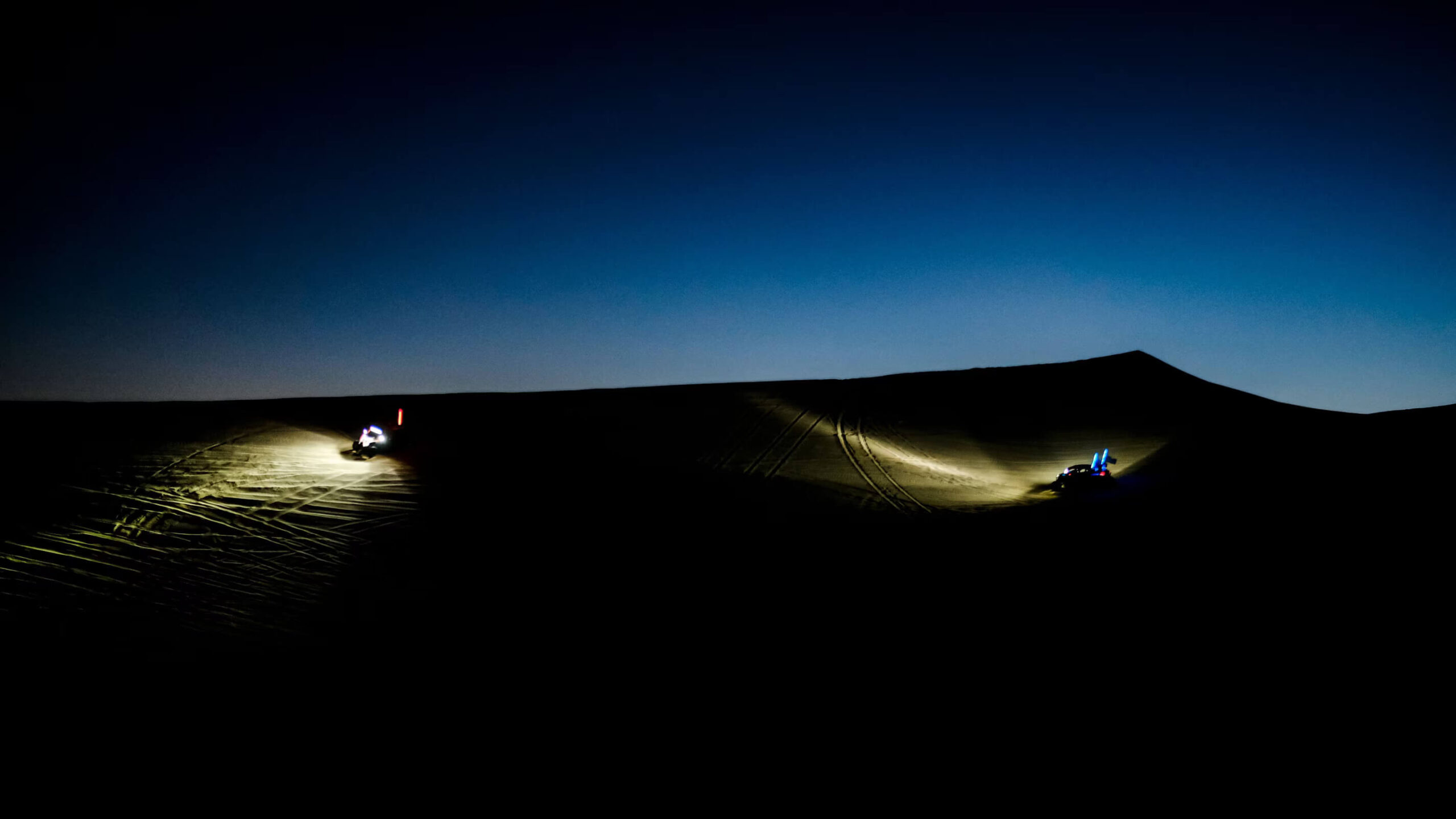 polaris-rzr-night-desert-dune-buggy-tour